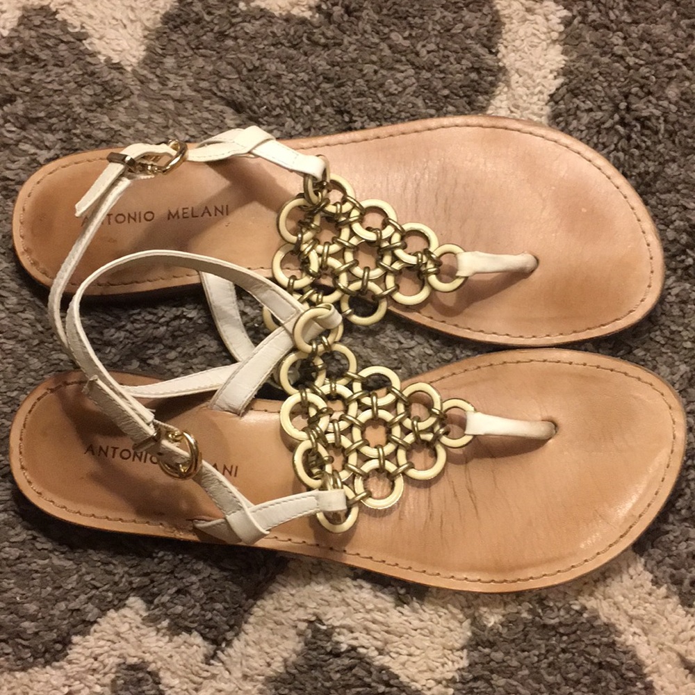 Antonio Melani size 8 sandals